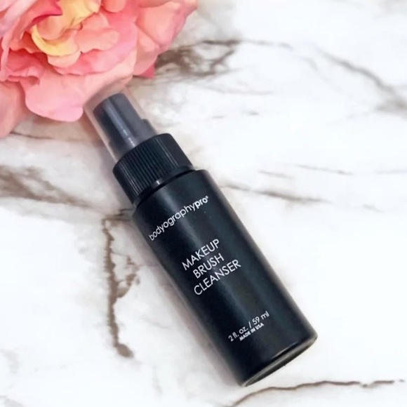New bodyography Makeup Brush Cleanser - Picture 7 of 9